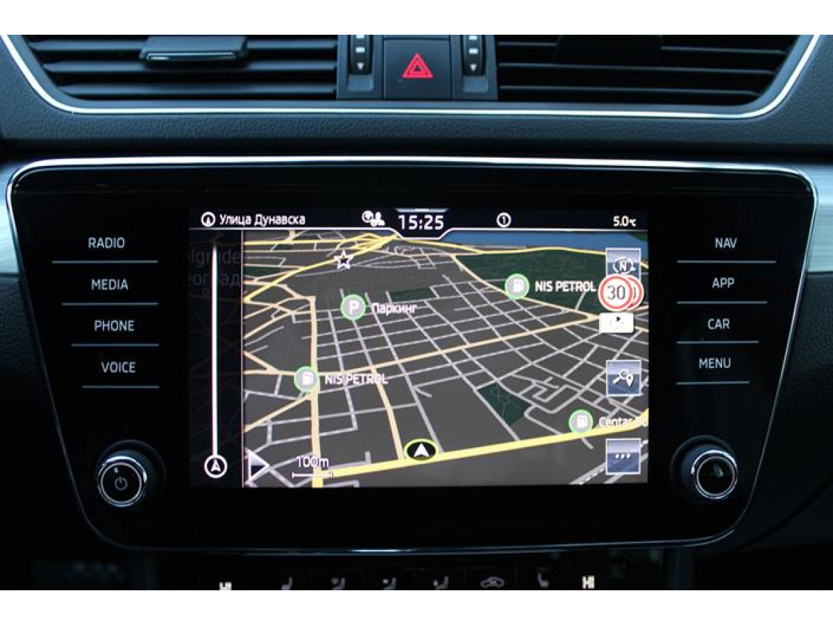 Škoda Superb 2.0 TDI Ambition DSG 