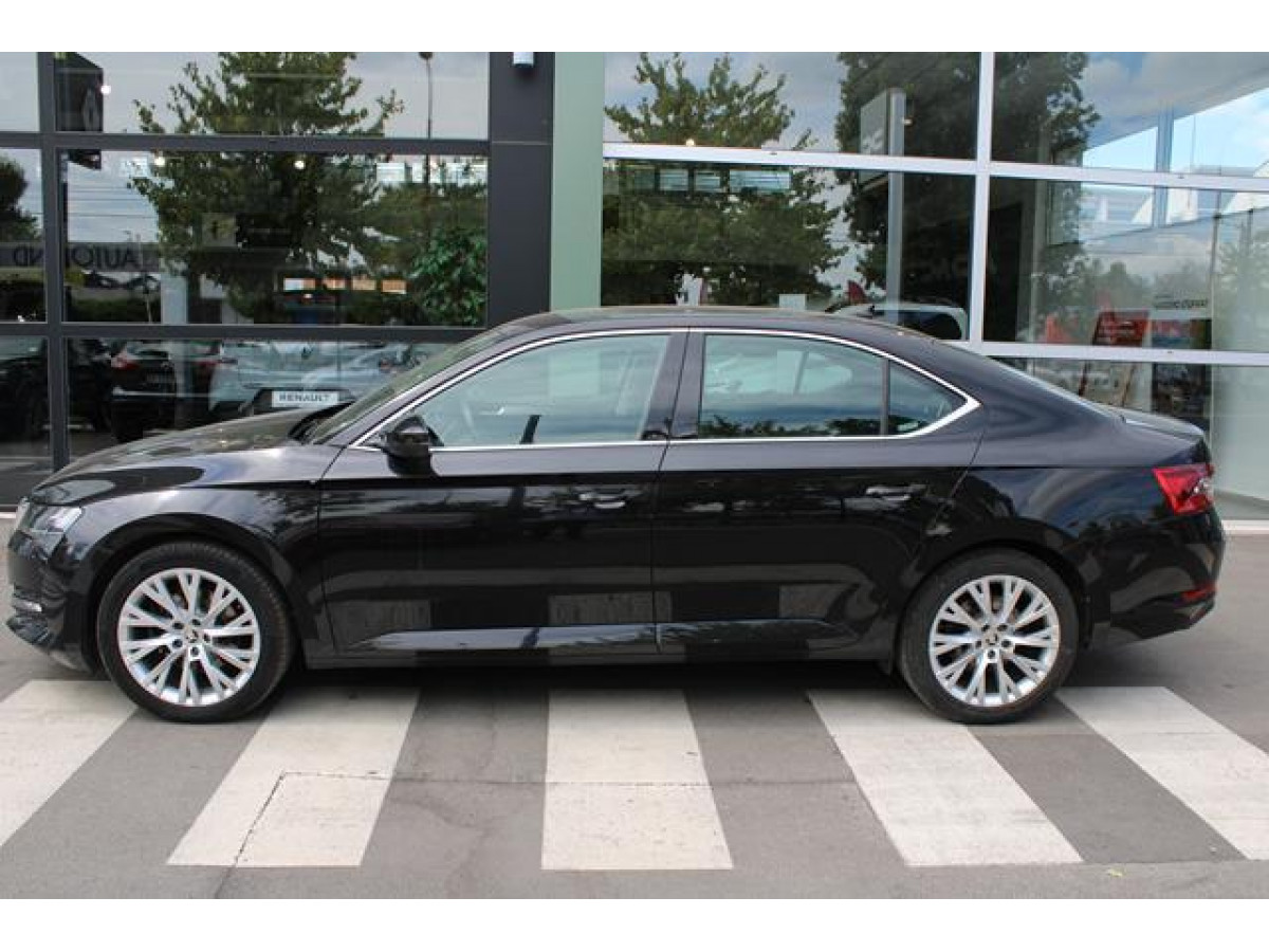 Škoda Superb 2.0 TDI AMBITION DSG 