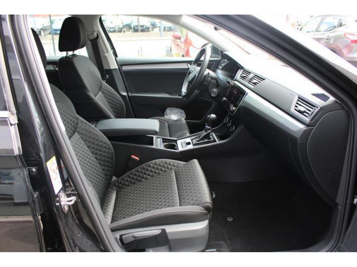 Škoda Superb 2.0 TDI AMBITION DSG 