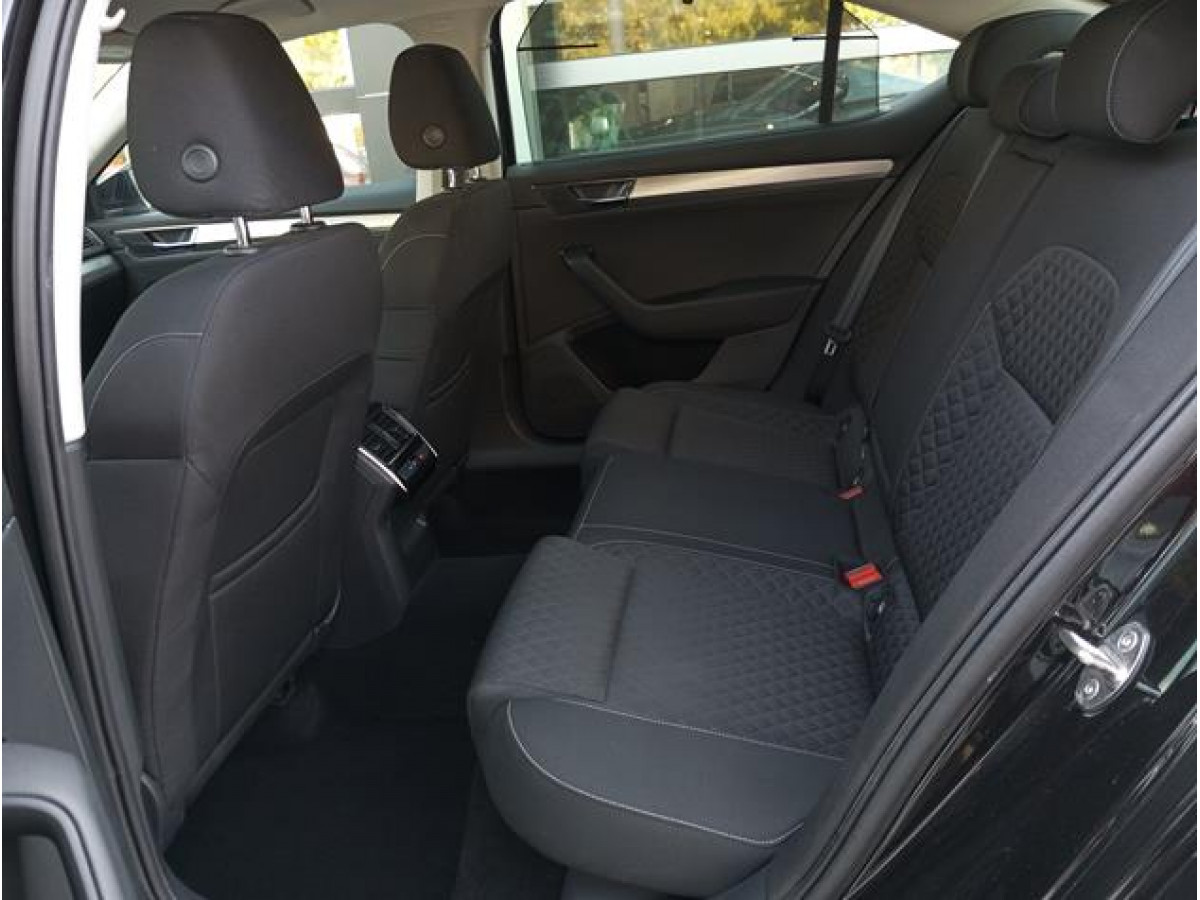 Škoda Superb 2.0 TDI Ambition DSG