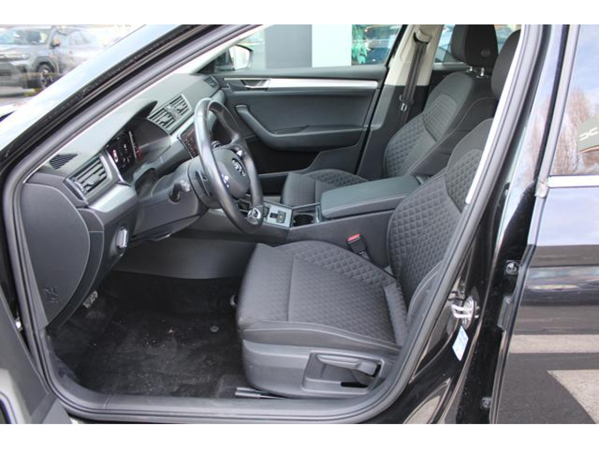 Škoda Superb 2.0 TDI AMBITION DSG 