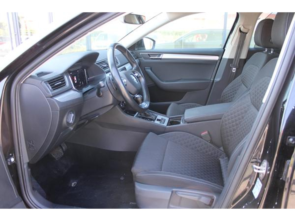 Škoda Superb 2.0 TDI Ambition DSG 