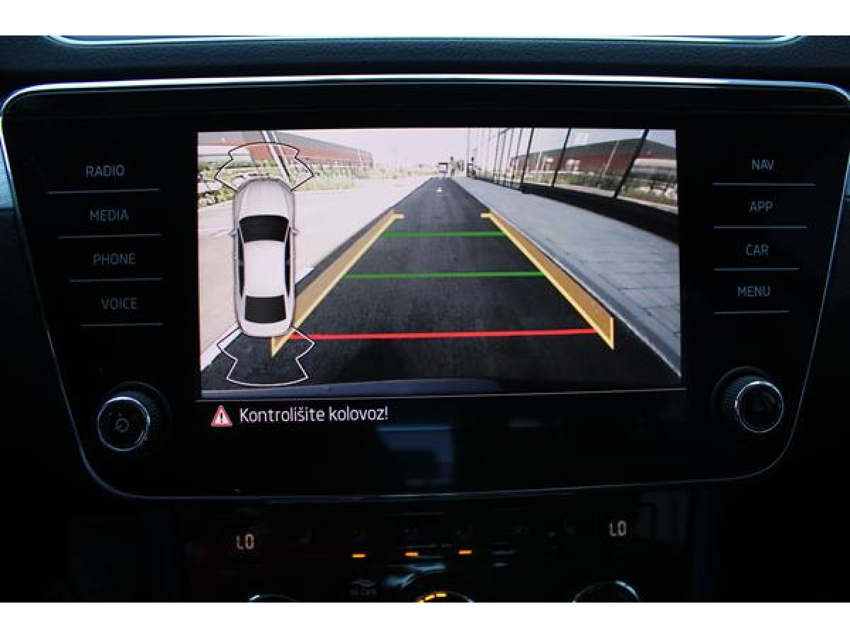 Škoda Superb 2.0 TDI Ambition DSG 
