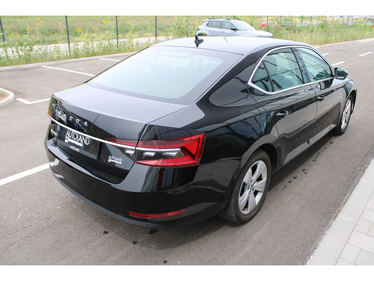Škoda Superb 2.0 TDI Ambition DSG 