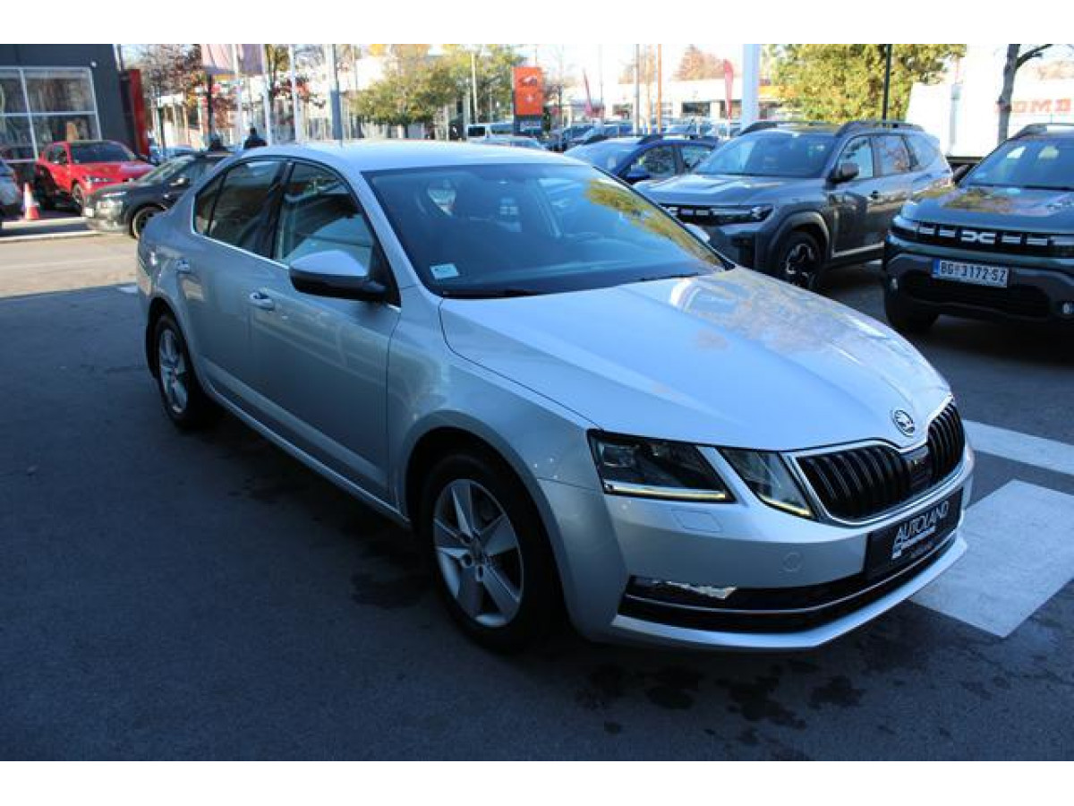 Škoda Octavia 2.0 TDI STYLE DSG 