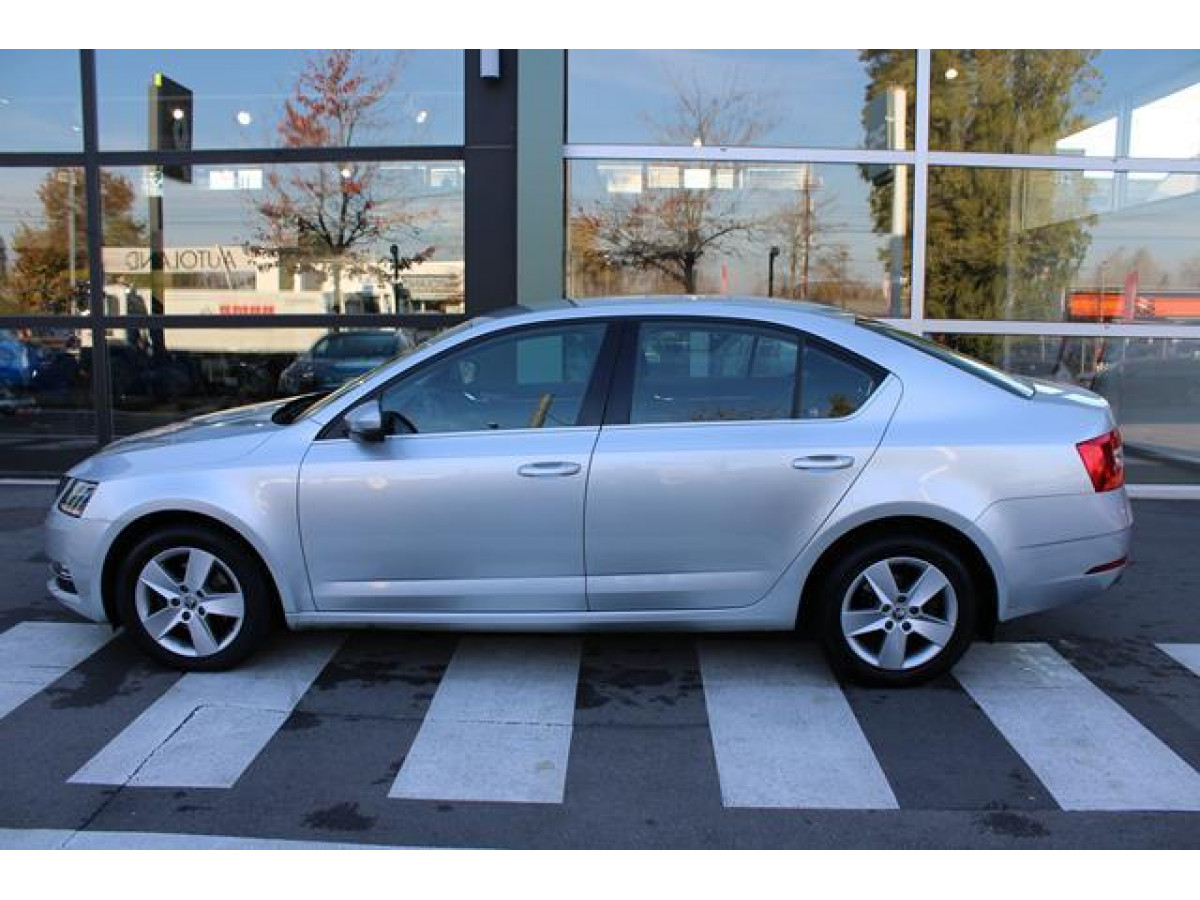 Škoda Octavia 2.0 TDI STYLE DSG 