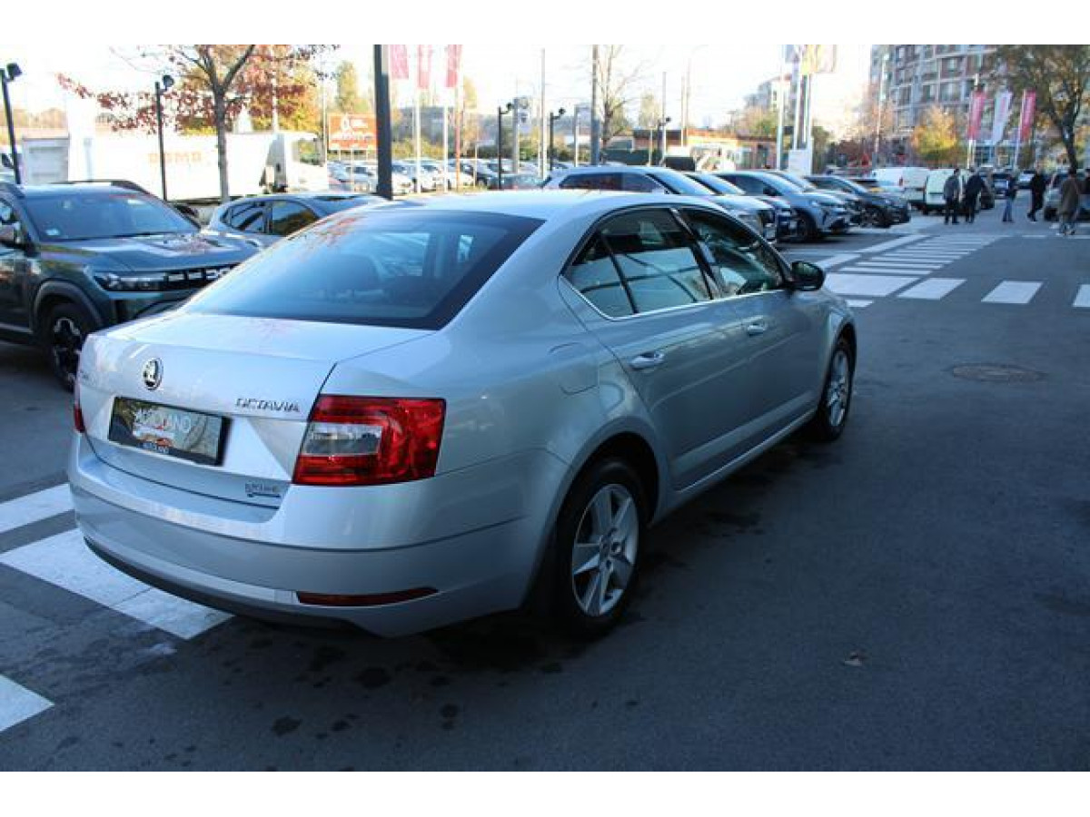 Škoda Octavia 2.0 TDI STYLE DSG 