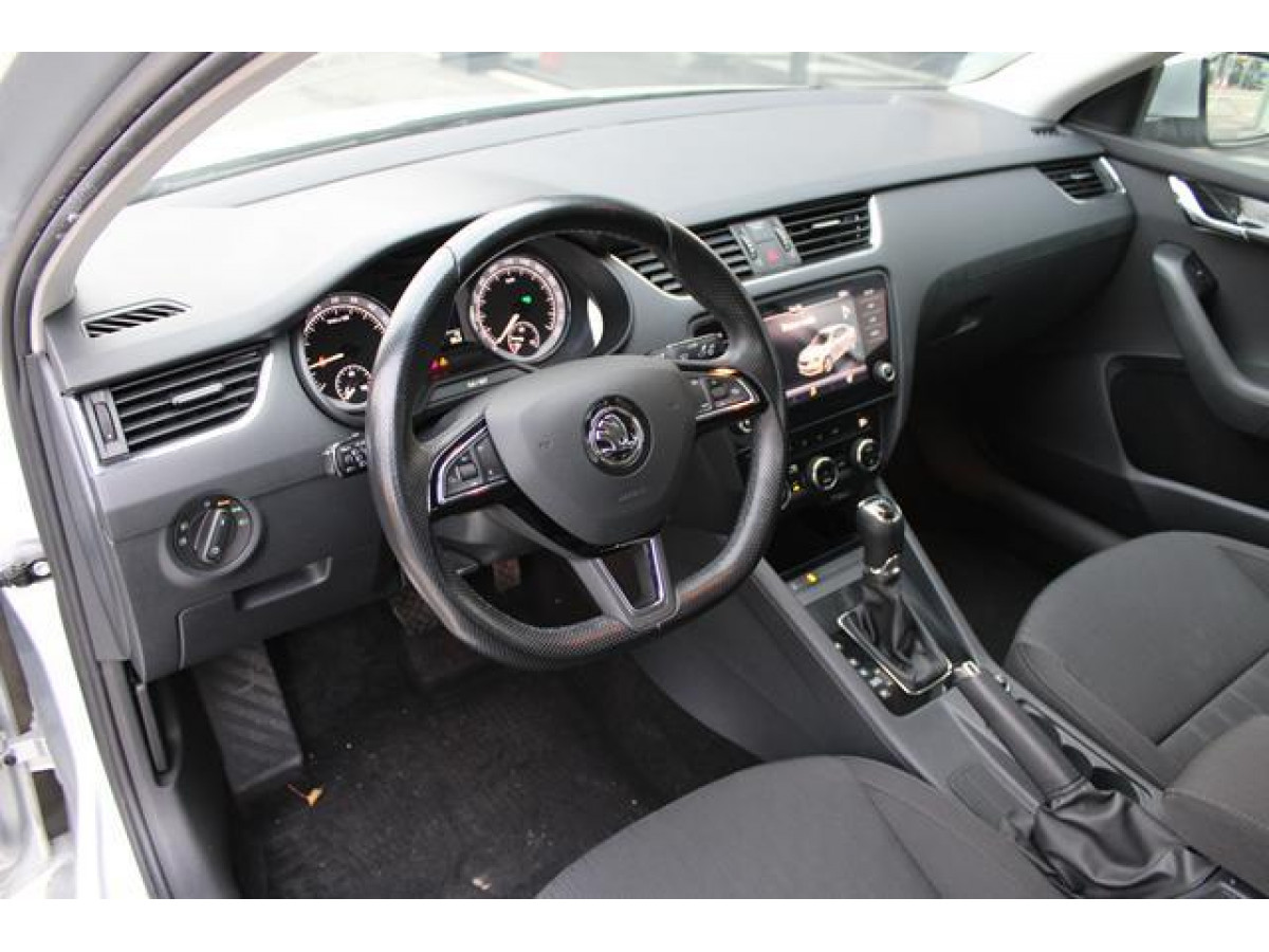 Škoda Octavia 2.0 TDI STYLE DSG 