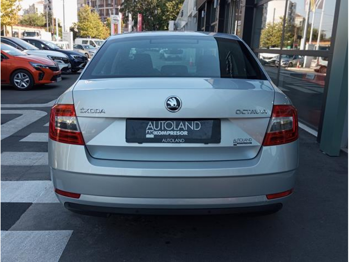Škoda Octavia 2.0tdi Style DSG