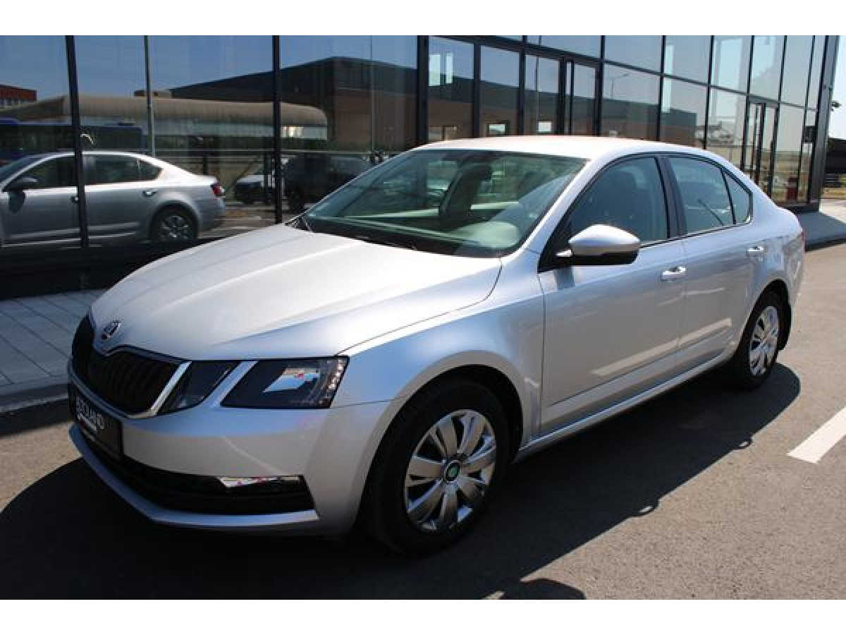 Škoda Octavia A7 AMBITION 2.0 TDI 