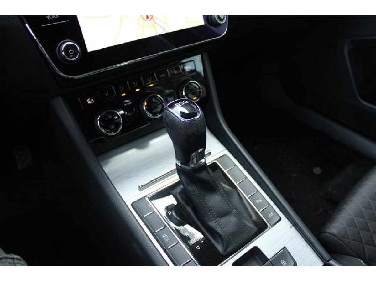 Škoda Superb 2.0 TDI STYLE DSG 