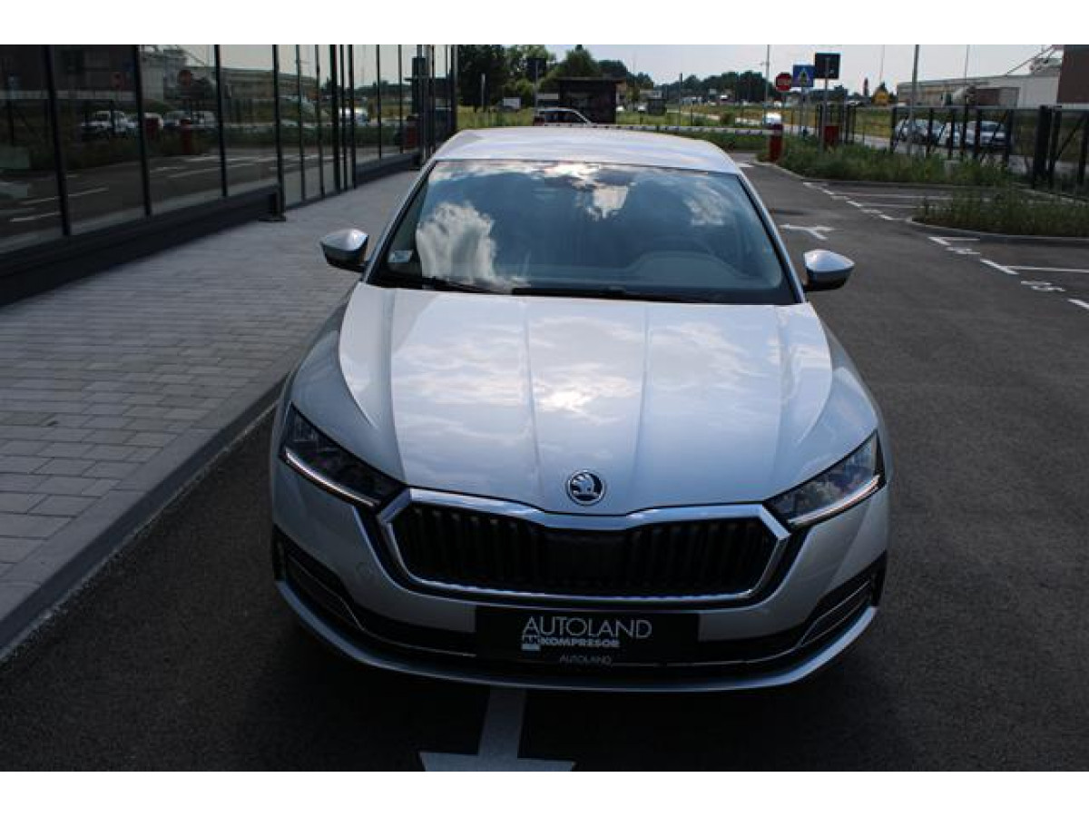 Škoda Octavia 2.0 TDI AMBITION DSG 