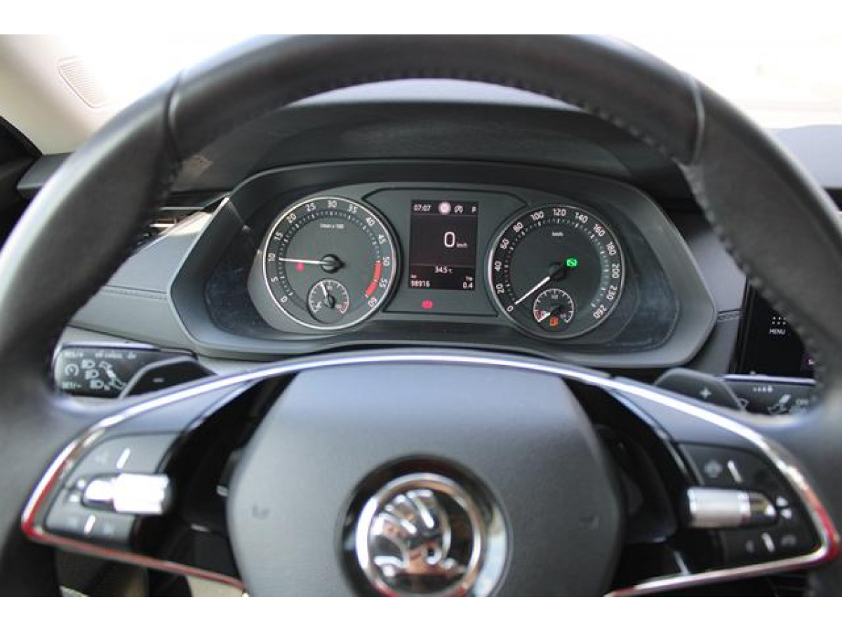 Škoda Octavia 2.0 TDI AMBITION DSG 