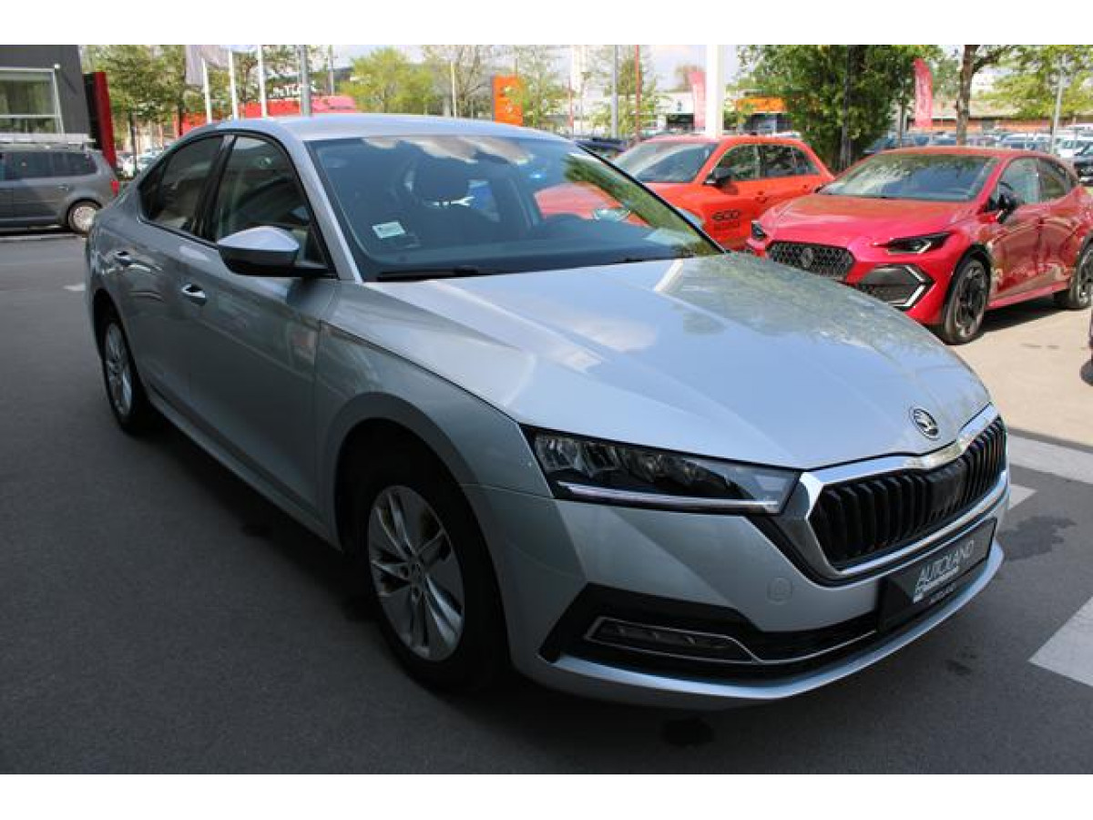 Škoda Octavia 2.0 TDI AMBITION DSG 