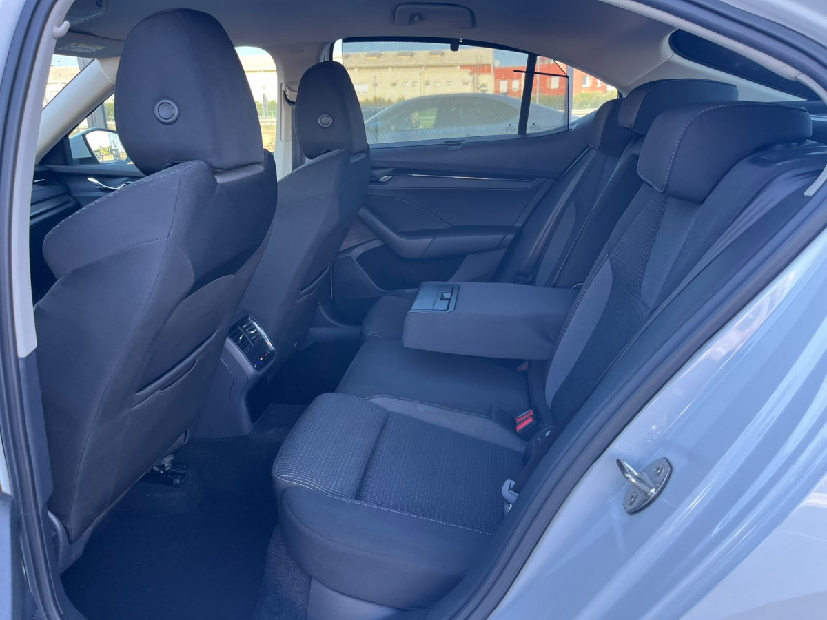 Škoda Octavia A8 AMBITION 2.0 DSG 