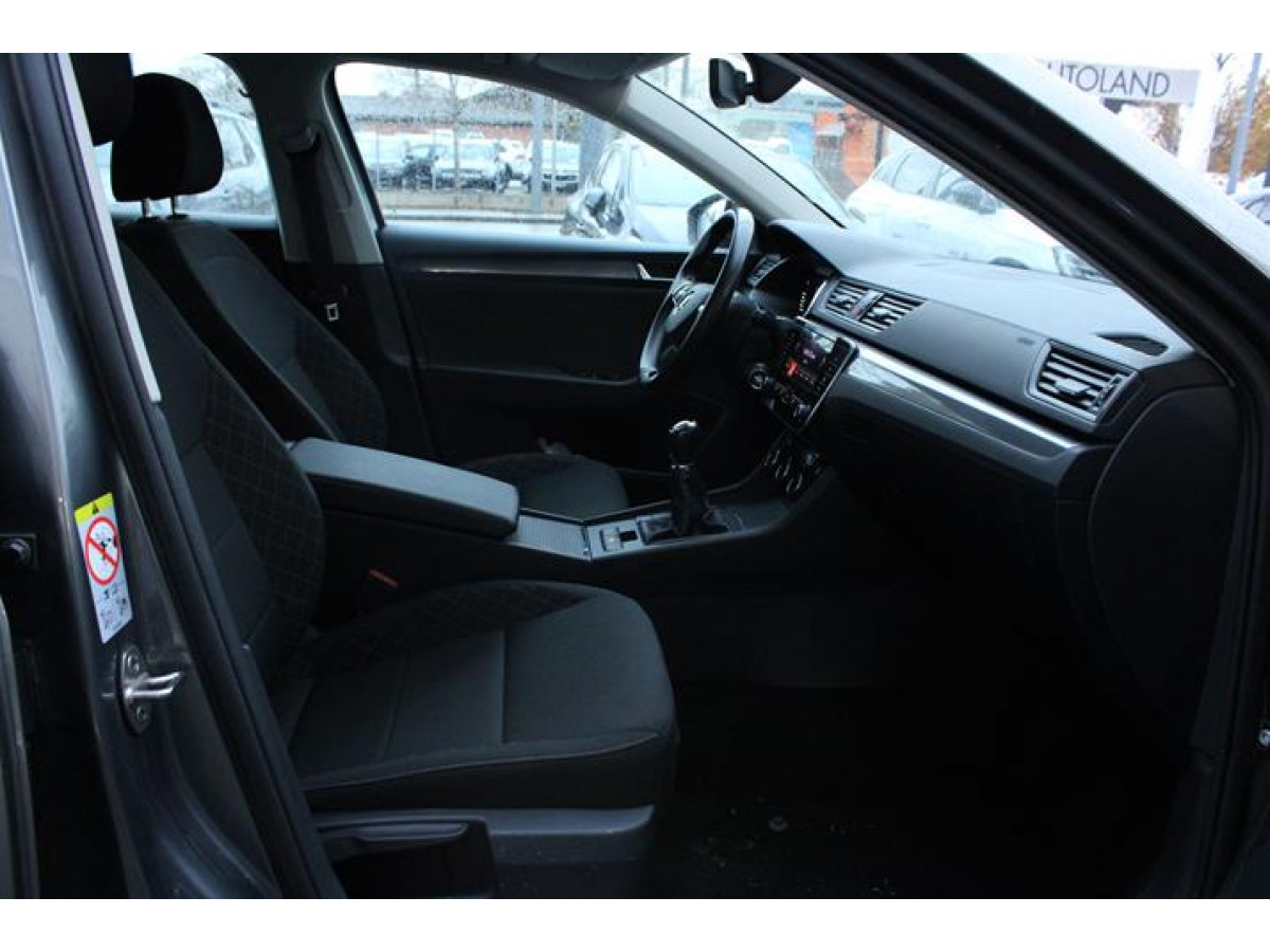 Škoda Superb 1.5 TSI Active 