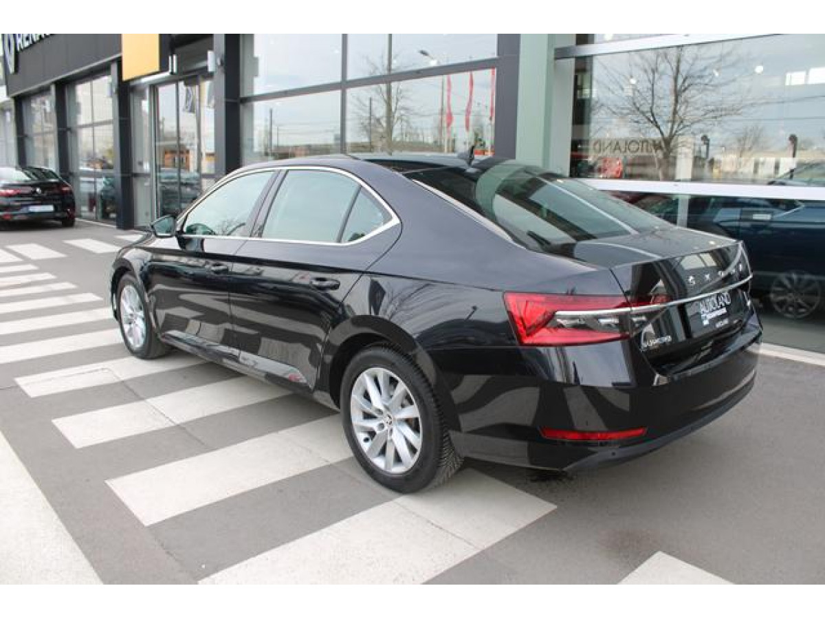Škoda Superb 2.0 TDI AMBITION 4X4 DSG 