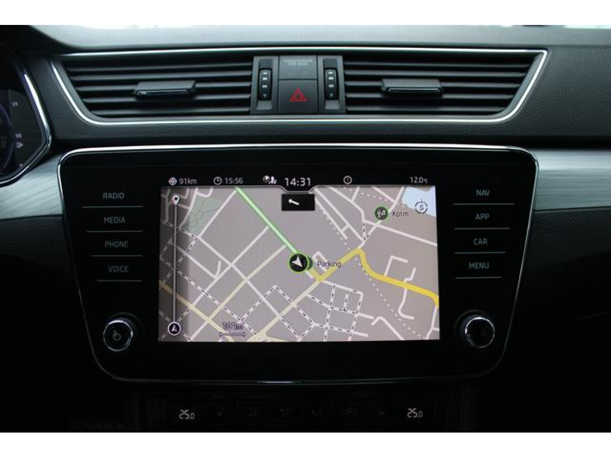 Škoda Superb 2.0 TDI AMBITION 4X4 DSG 