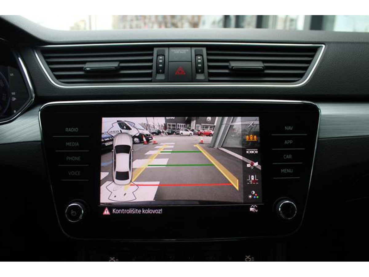 Škoda Superb 2.0 TDI AMBITION 4X4 DSG 