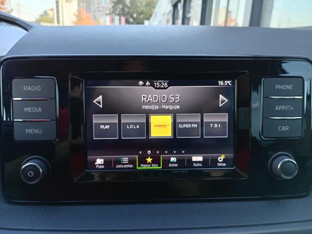 Škoda Fabia 1.0 Essence TNG