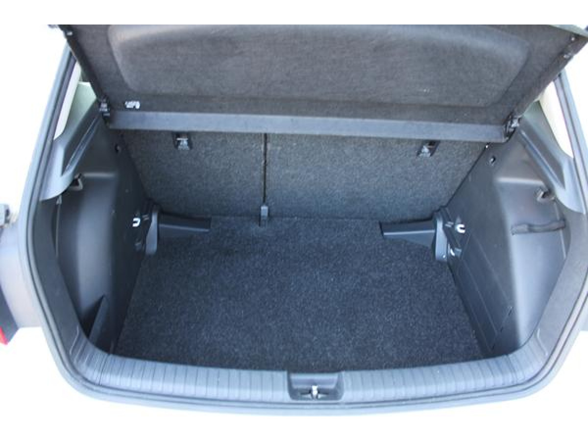 Škoda Fabia 1.0 Essence TNG 