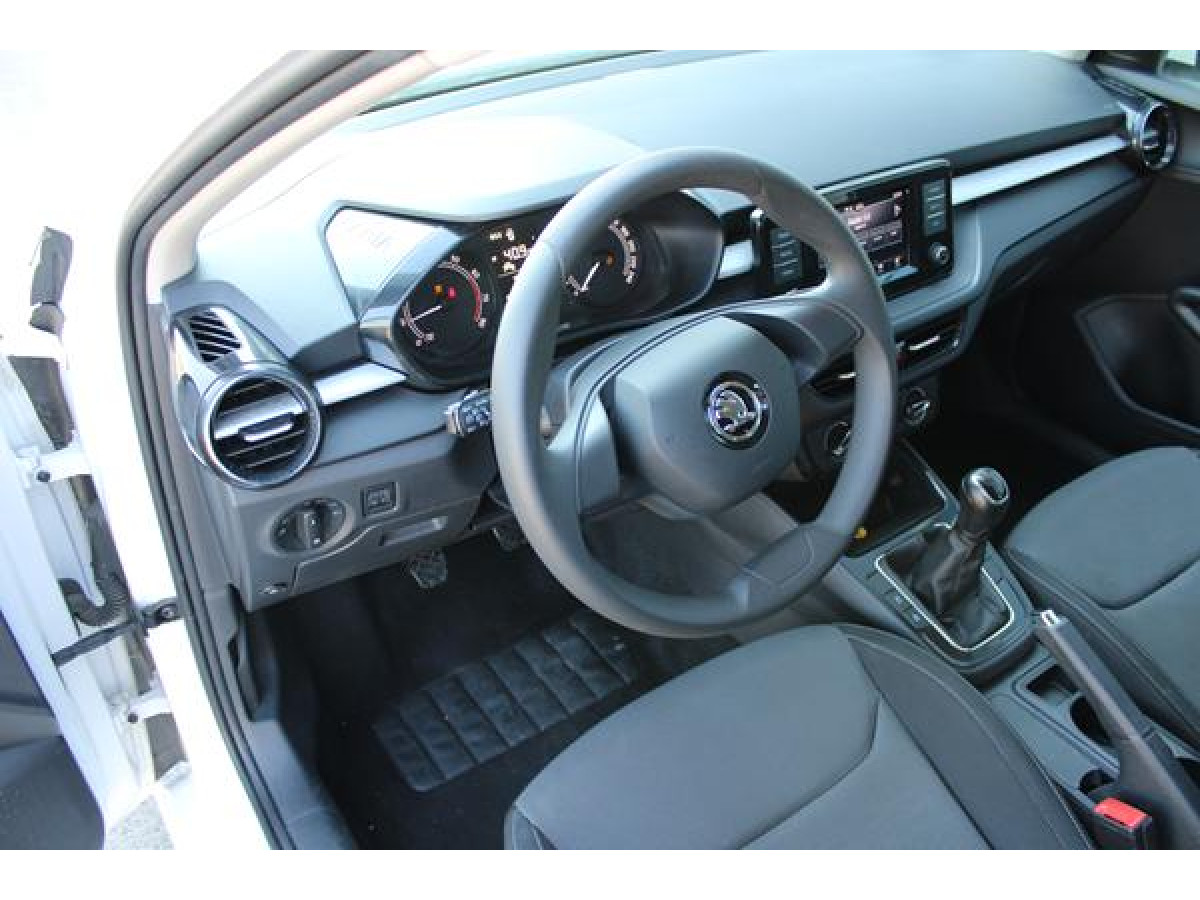 Škoda Fabia 1.0 Essence TNG 
