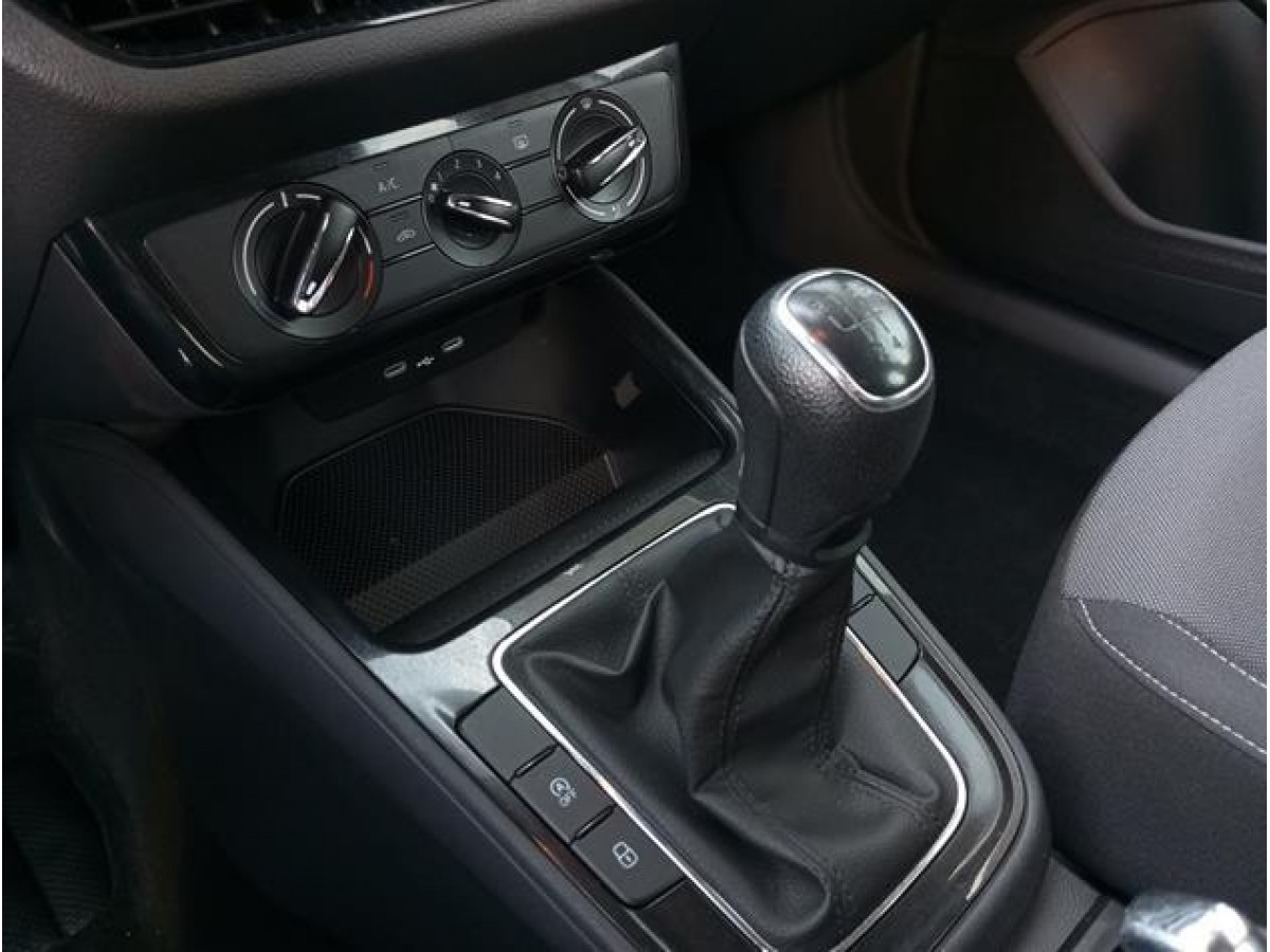 Škoda Fabia 1.0 Essence TNG
