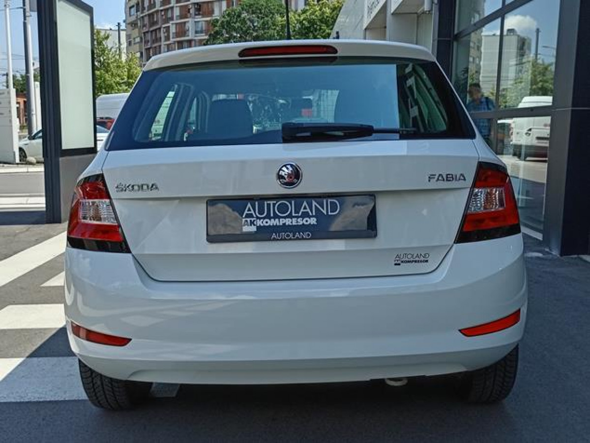 Škoda Fabia 1.0 TSI Ambition