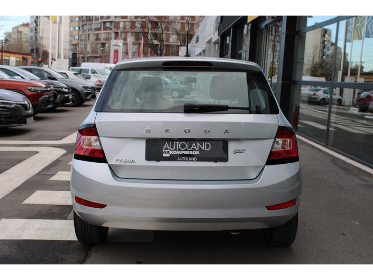 Škoda Fabia 1.0 TSI Ambition DSG 