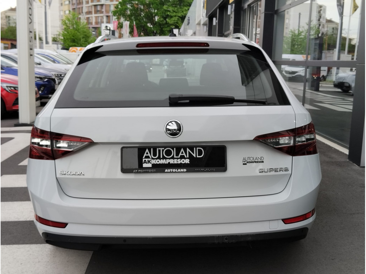 Škoda Superb 2.0 TDI Style DSG