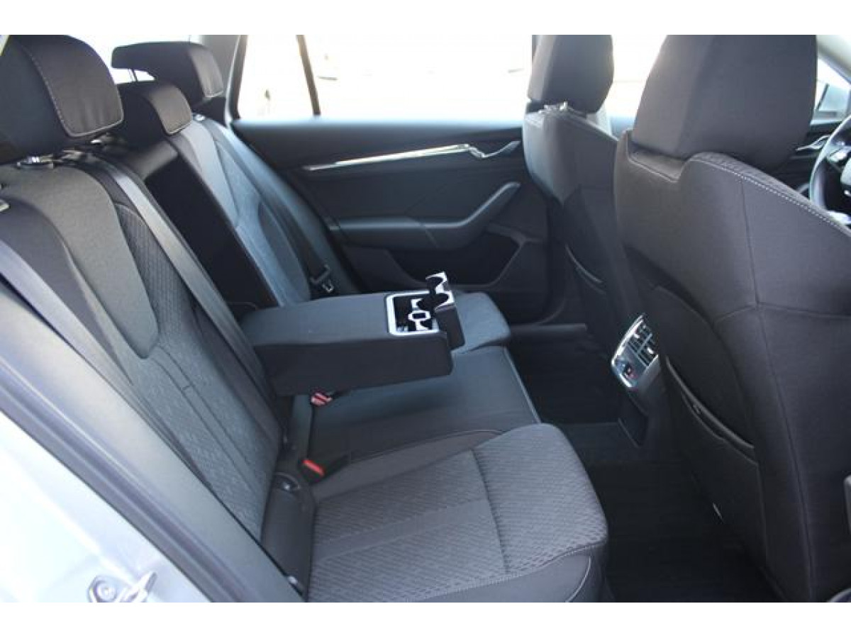 Škoda Octavia 2.0 TDI STYLE DSG 