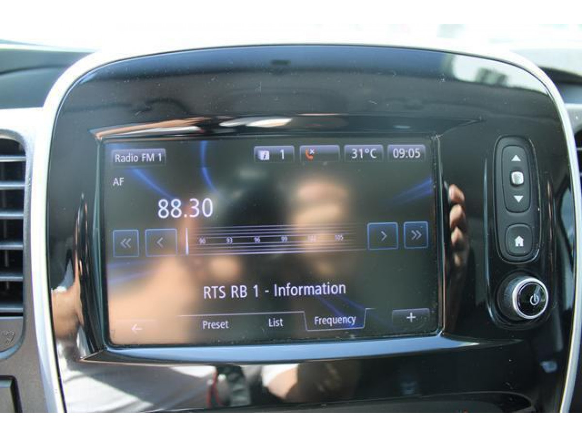 Renault Trafic 2.0 dCi 