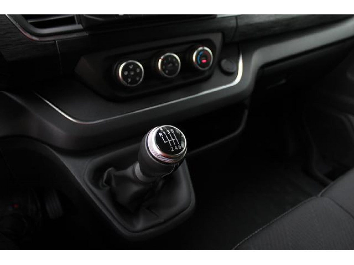 Renault Trafic 2.0 dCi 