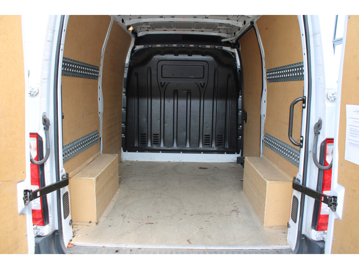 Renault Master 2.3 dci L1H2 