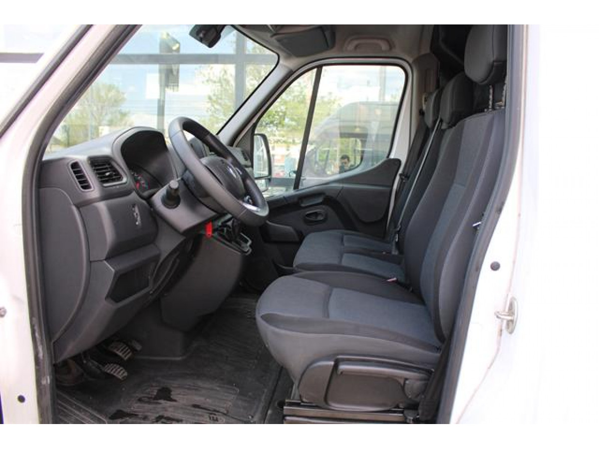 Renault Master 2.3 dCi 