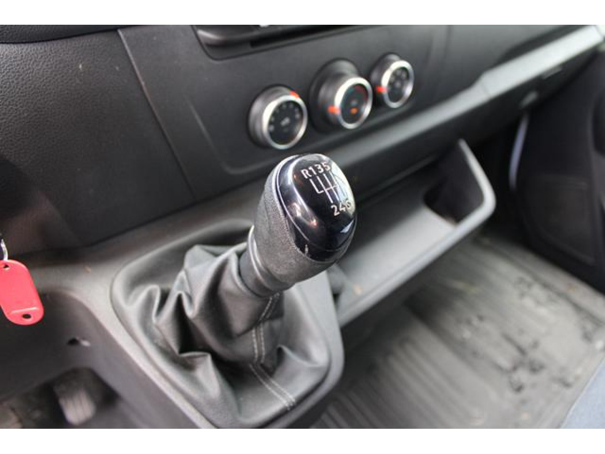 Renault Master 2.3 dCi 