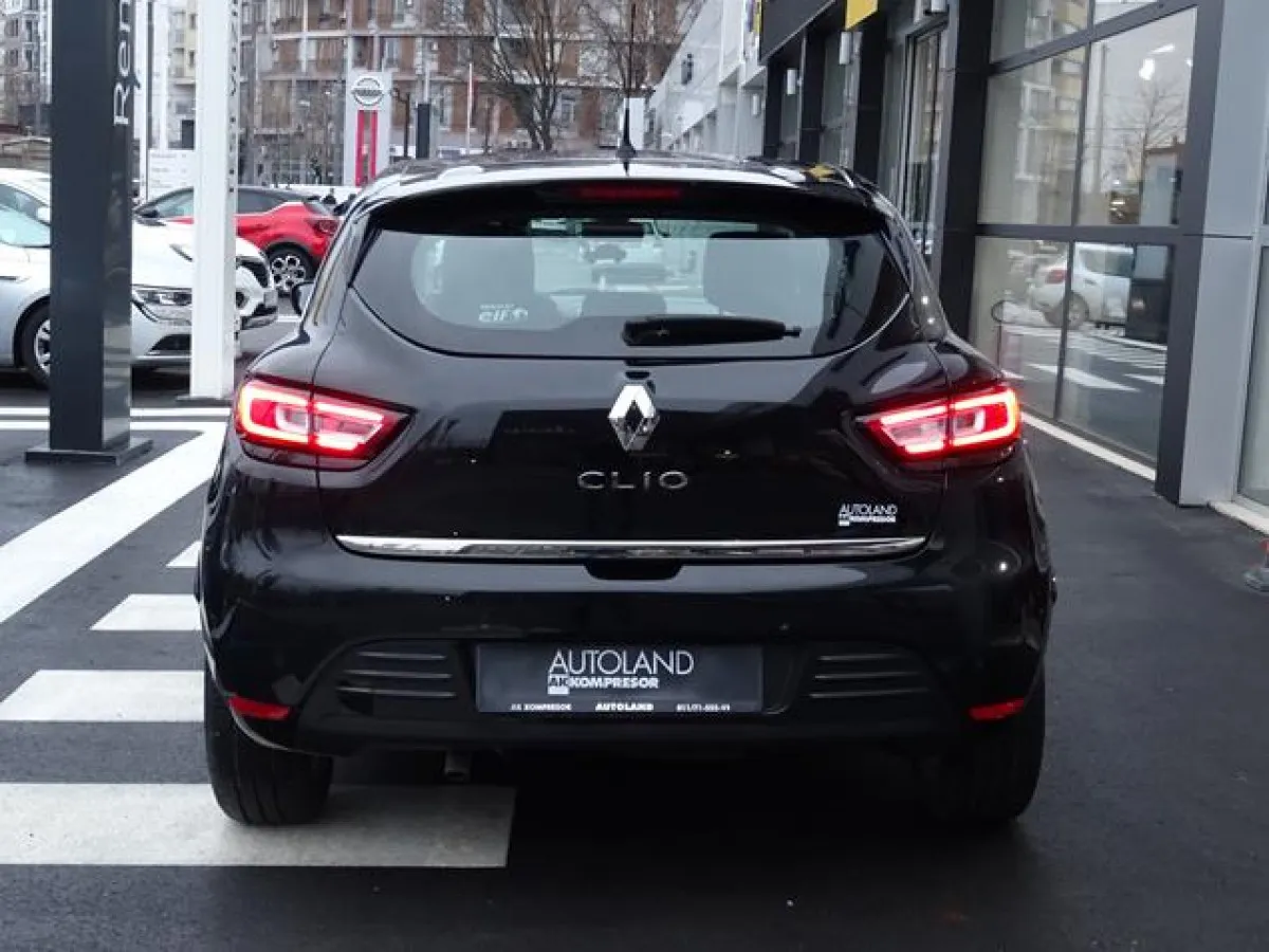 Renault Clio 1.5 dCi INTENS EDC 