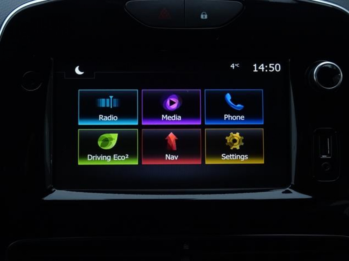 Renault Clio 1.5 dCi INTENS EDC 