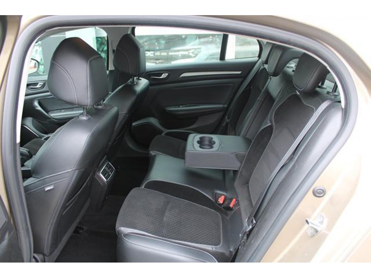 Renault Megane 1.5 dCi LIMITED EDC 