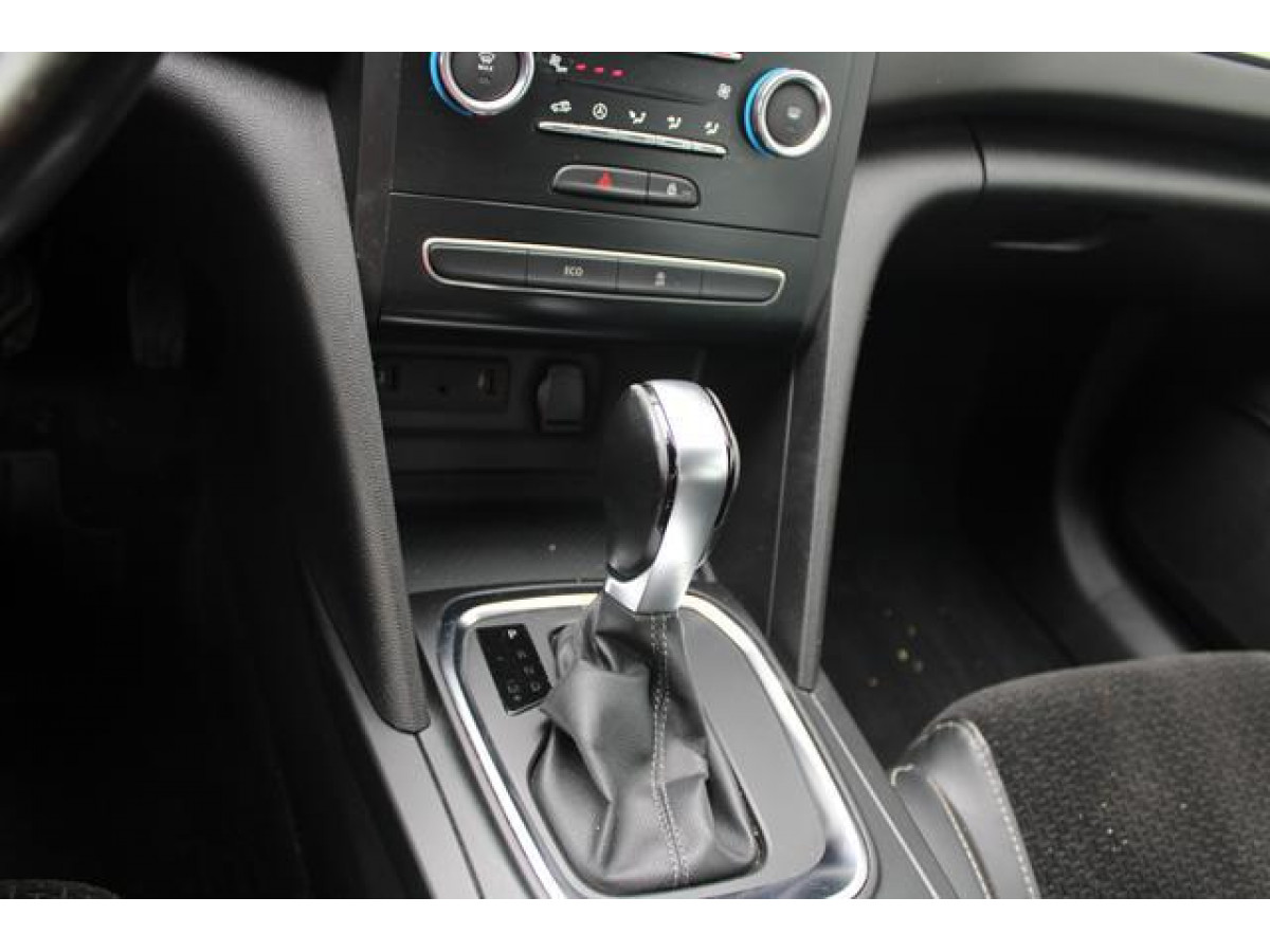 Renault Megane 1.5 dCi LIMITED EDC 