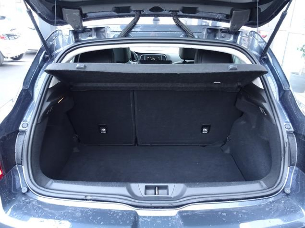 Renault Megane 1.5 dCi EDC Intens 