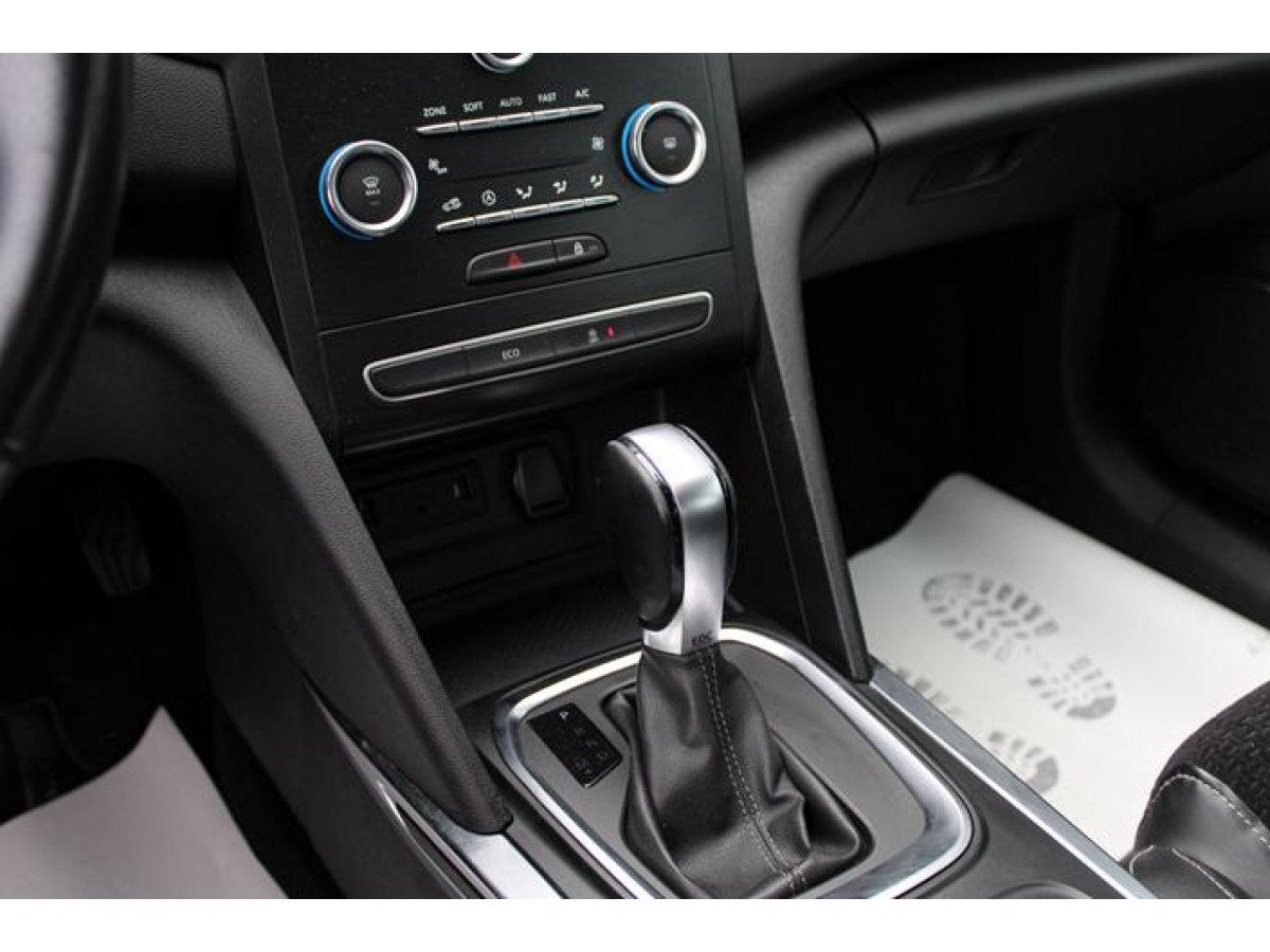 Renault Megane 1.5 dCi Intens EDC 