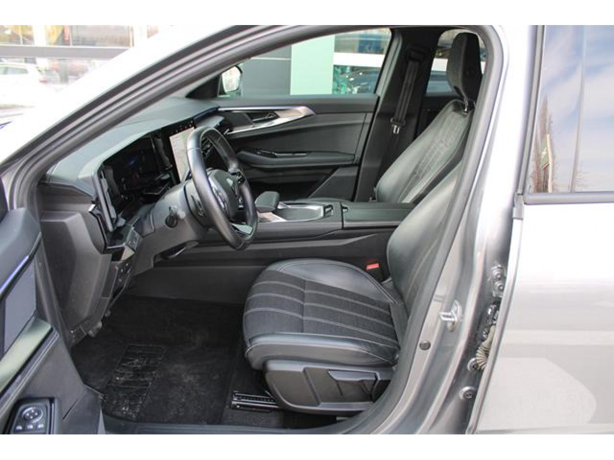 Renault Austral 1.3 tCe Hybrid DCT 