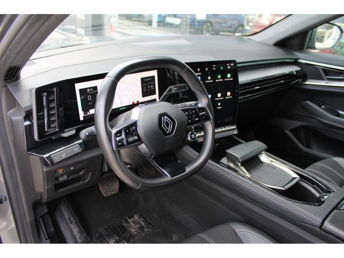 Renault Austral 1.3 tCe Hybrid DCT 