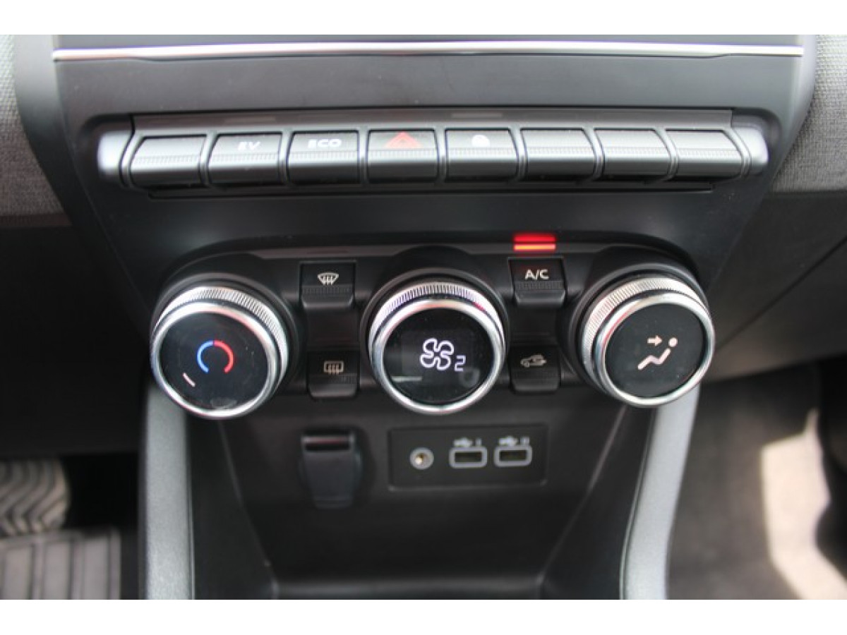 Renault Clio 1.6 E-tech Hybrid 