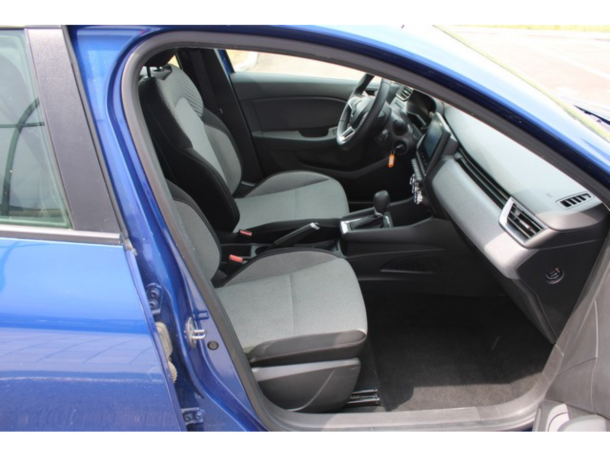 Renault Clio 1.6 E-tech Hybrid 