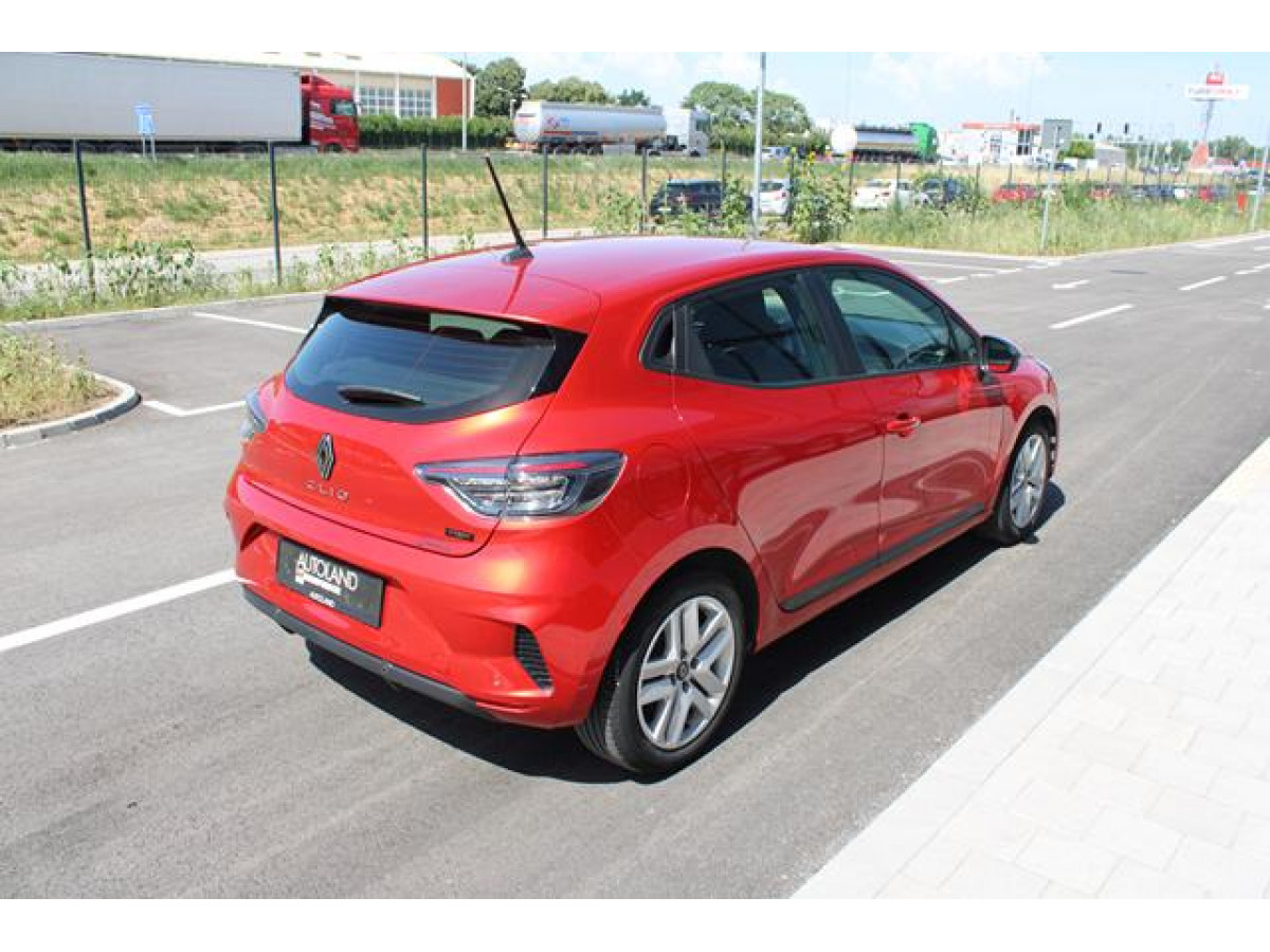 Renault Clio 1.6 E-tech Hybrid 