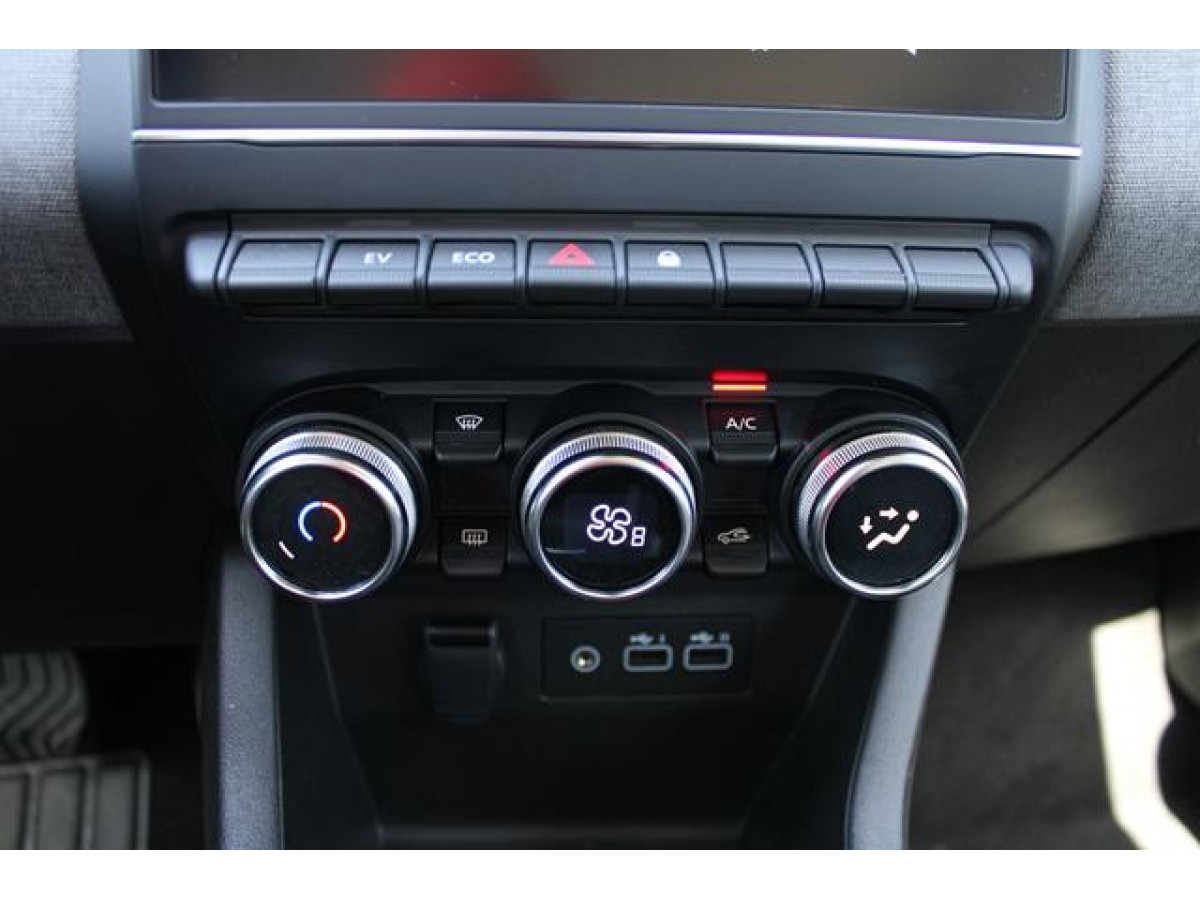 Renault Clio 1.6 E-tech Hybrid 