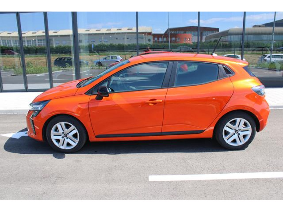 Renault Clio 1.6 E-tech Hybrid 