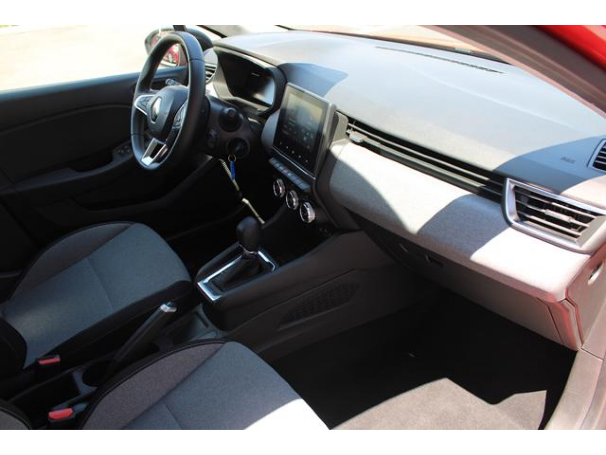 Renault Clio 1.6 E-tech Hybrid 